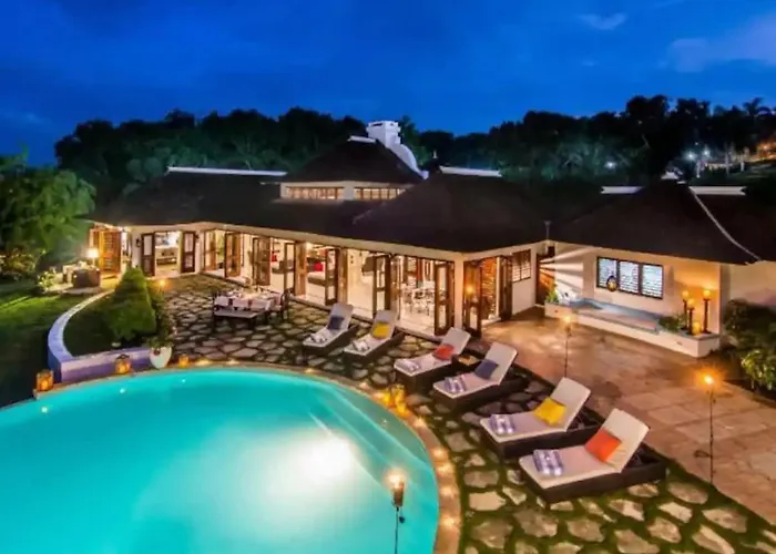 Charming 4br Garden Pool & Separate Villa *