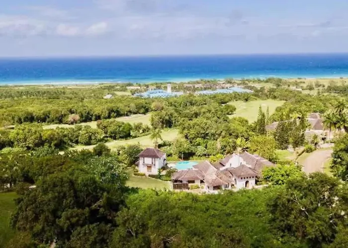 Charming 4br Garden Pool & Separate Villa Montego Bay