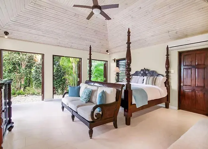 Villa Charming 4br Garden Pool & Separate