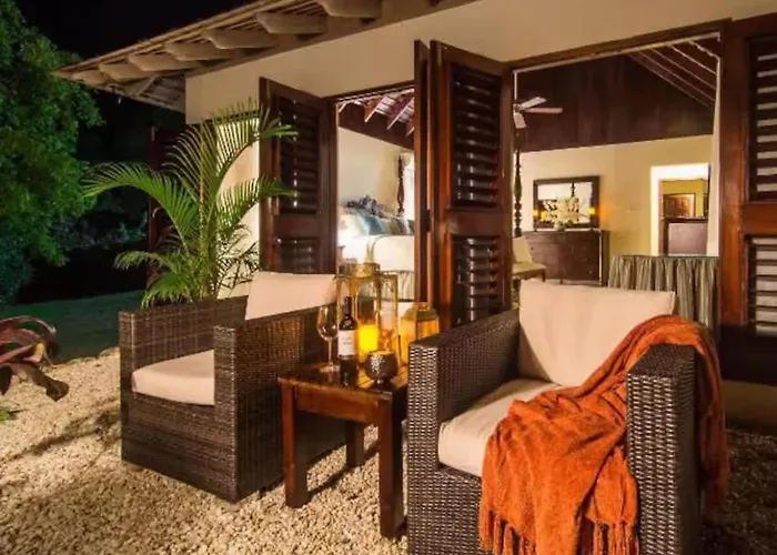 Charming 4br Garden Pool & Separate Montego Bay